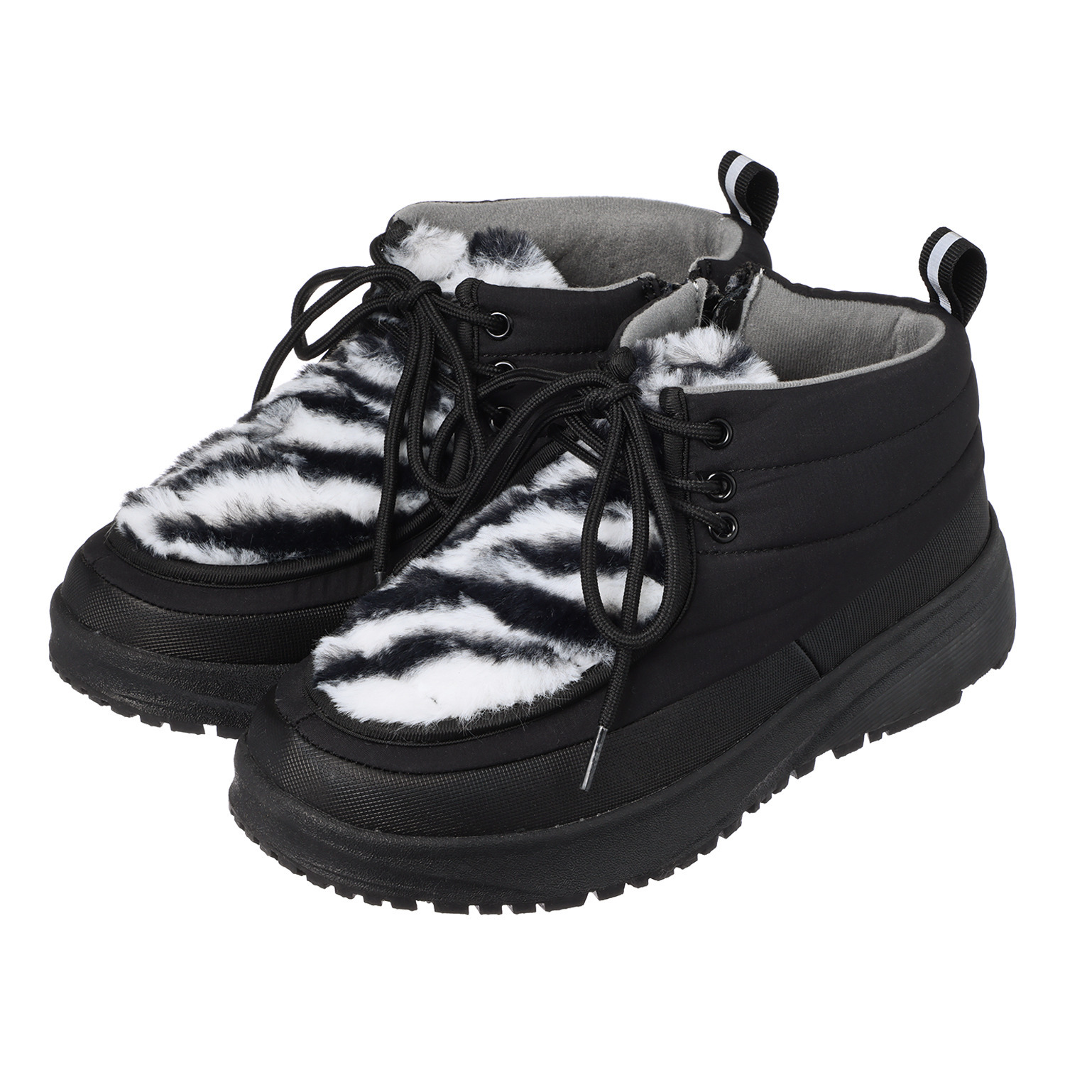 トーキョーキャンプゴー マジックインソールコラボ 防水　はっ水　防滑 モカシンスニーカー