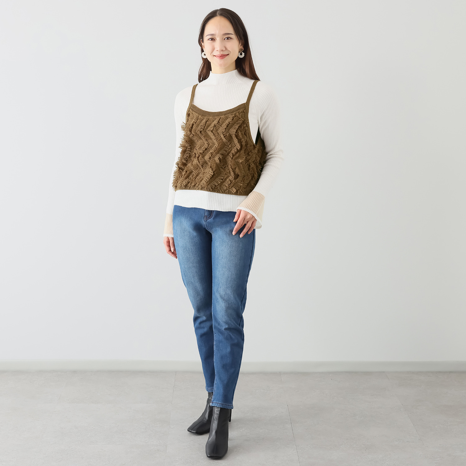 イシカワラボ★ヒトミ 前後着用できて ジレにもなる ジグザグフリンジ ニットキャミソール