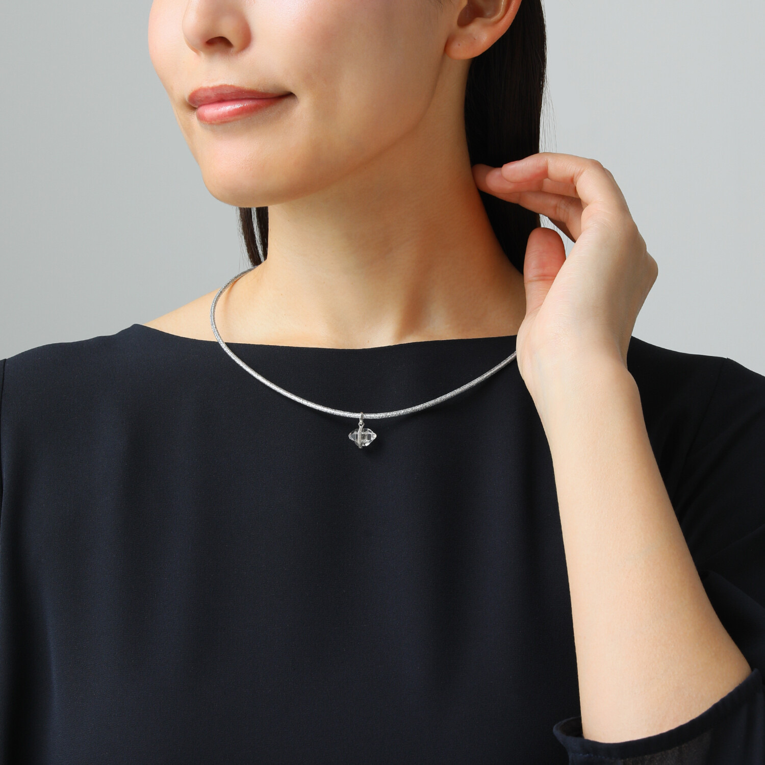 イーシア シルバー ハーキマーダイヤモンド ロッククリスタルクォーツ ライングレースデザイン マグネットペンダント