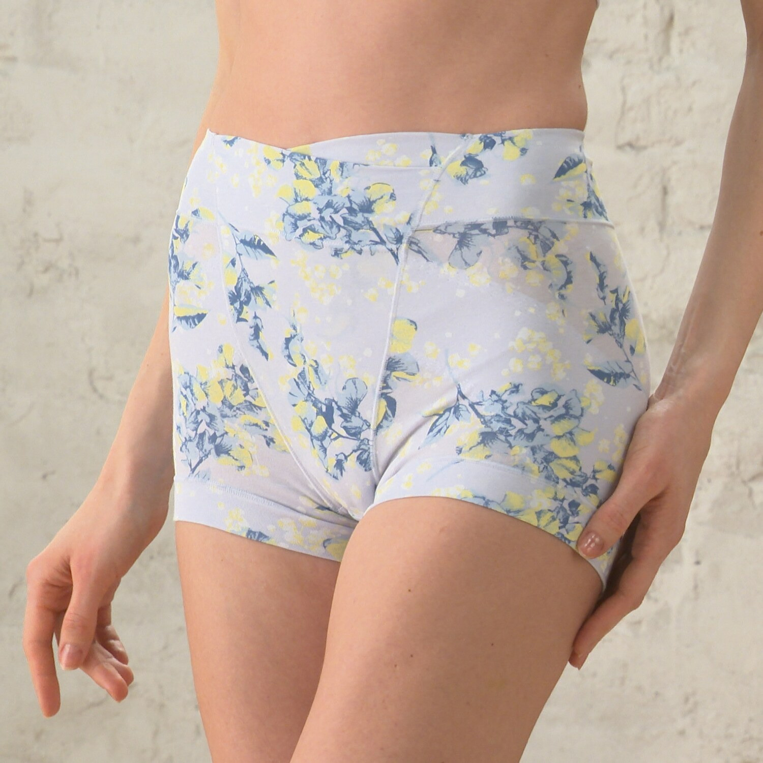 うつくＣ デビュー１０周年 綿混深ばき すっきりサポート 一分丈ボトム３枚セット