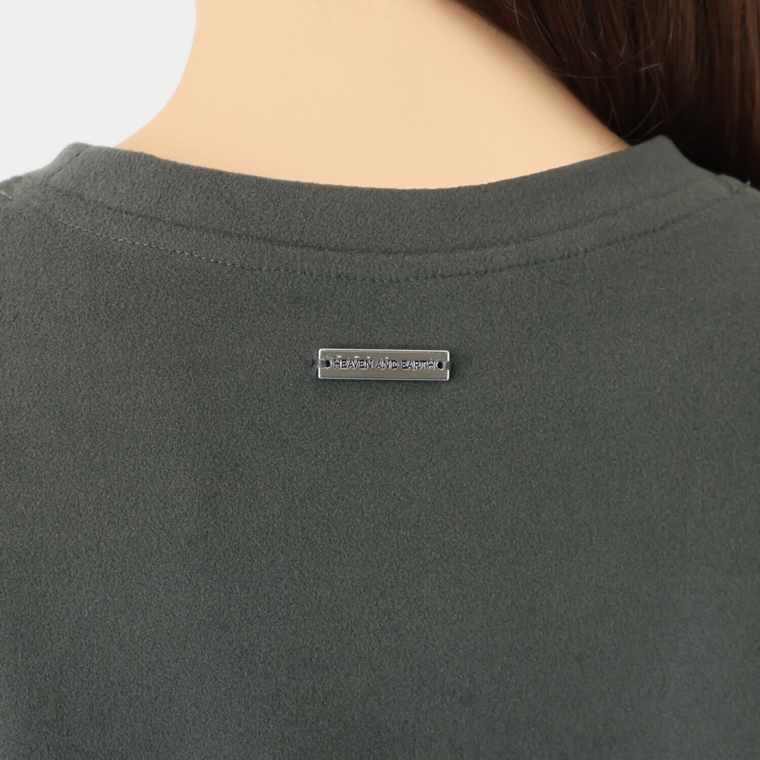 ヘブンアンドアース レオパード箔プリント 両面起毛スムース ロングＴシャツ