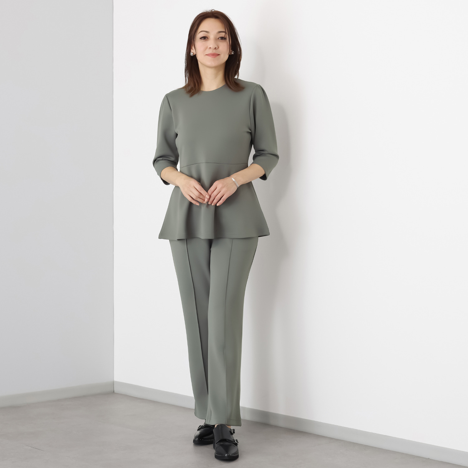 マンスリートライミー 着回し抜群 きれいシルエット トップス＆パンツセット