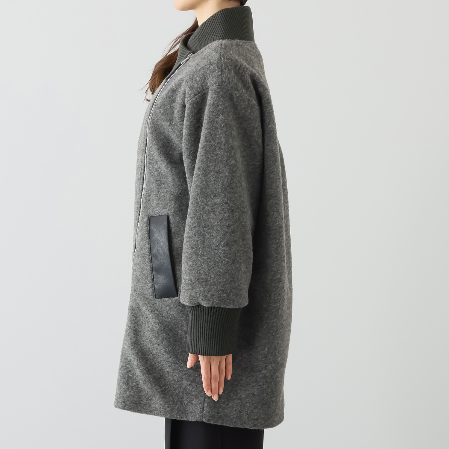 コモエリークローゼット 異素材＆ アシメジップが光るコート