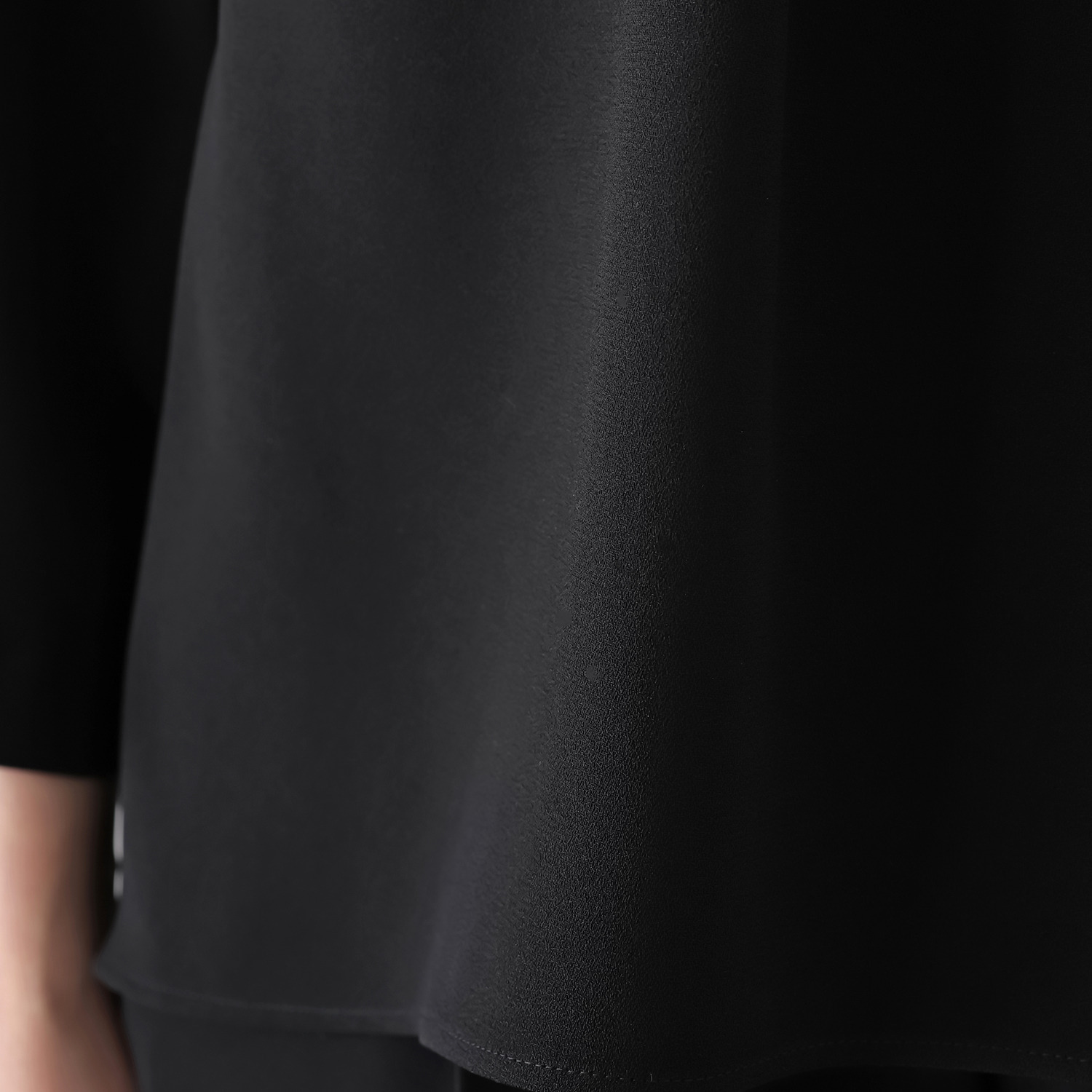 ニュイ ブラックフォーマル 洗濯機で洗える パールビジュウ付ブラウス