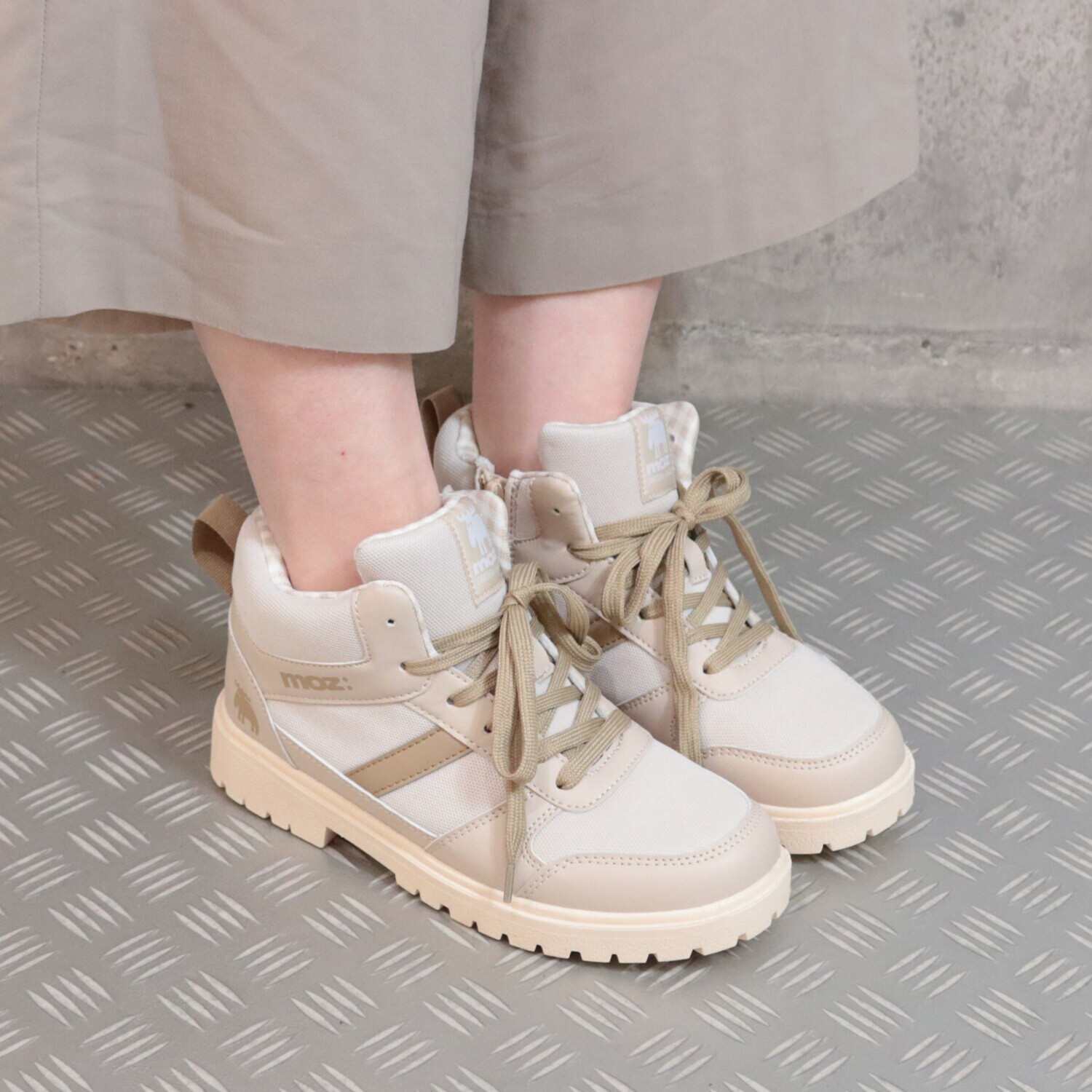 モズ 防水・はっ水・軽量 ファスナー付スニーカー