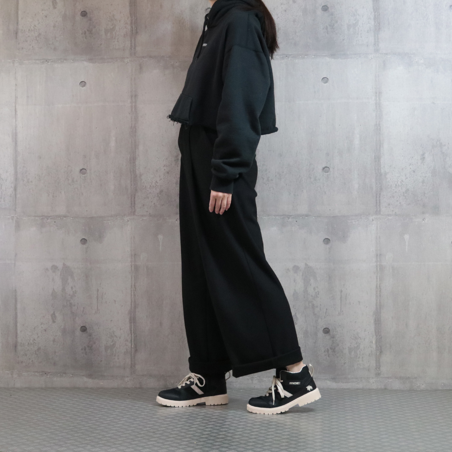 モズ 防水・はっ水・軽量 ファスナー付スニーカー