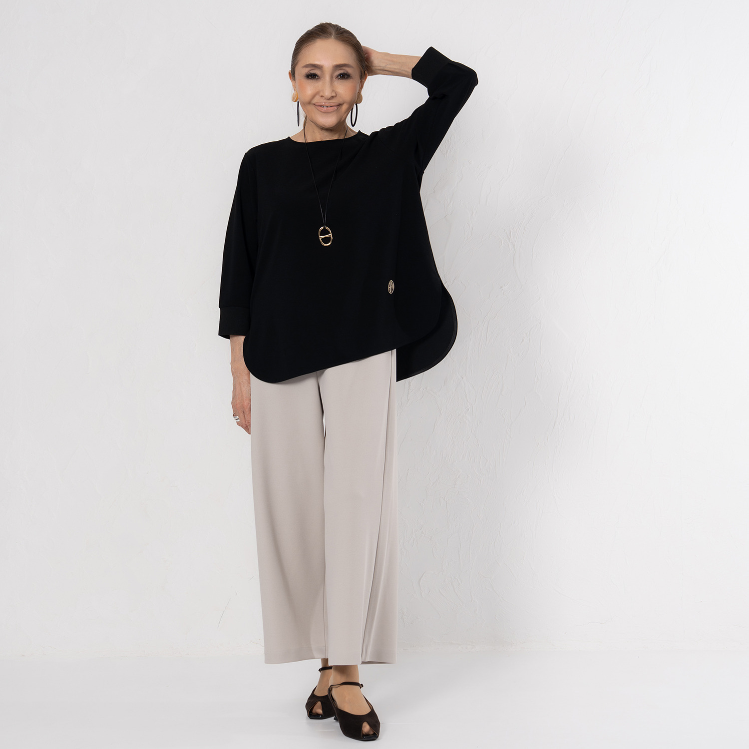 エアリーフェアリー きれいめクルーネック ラウンドヘムプルオーバー