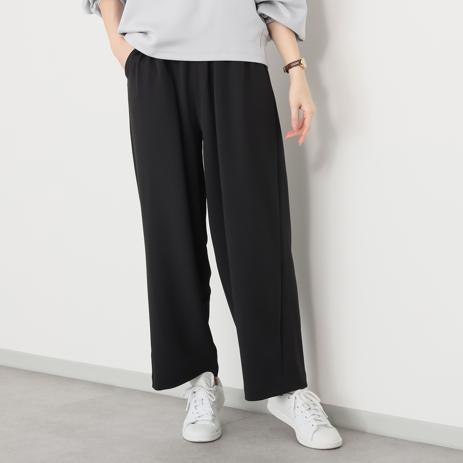 スタイル・ラヴィー サラサラで軽い ストレッチ素材 カーブシルエット イージーパンツ