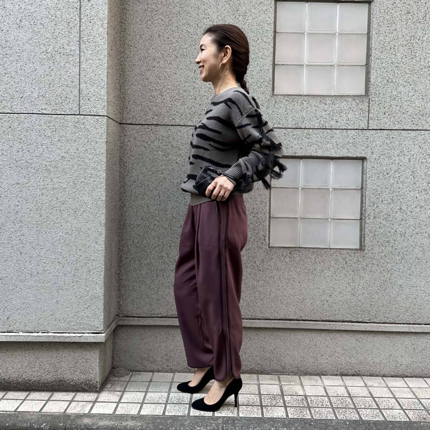 タマミ　ワタナベ フサフサ　ゼブラ ニットプルオーバー