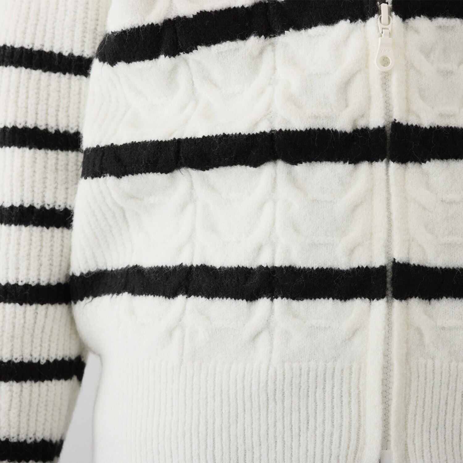 エムズ　スタイル ケーブル編アクセント ジップアップデザイン ニットパーカーブルゾン