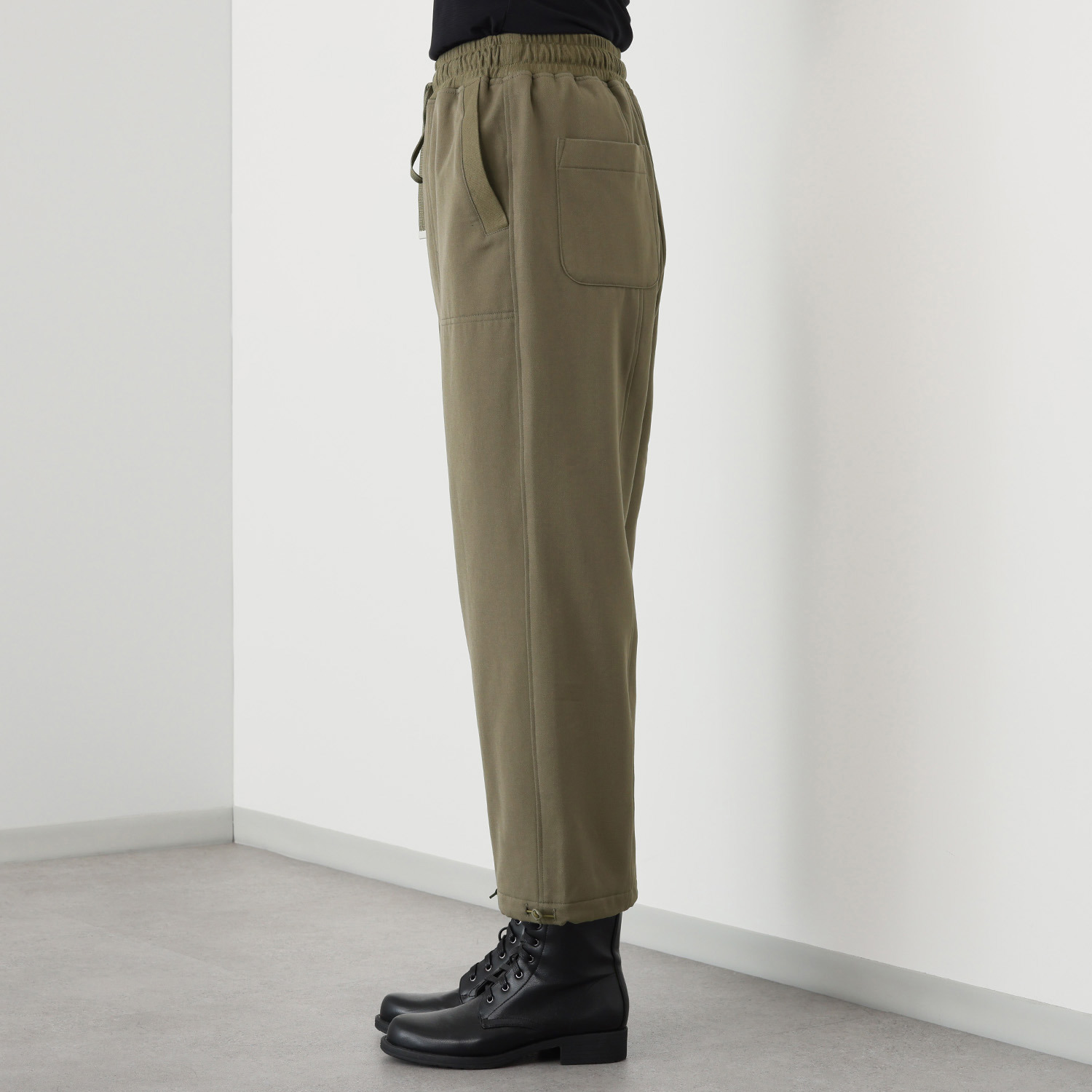 エムズ　スタイル 裏起毛ツイル バックシームアクセント 裾ドロストデザイン ベイカーセミワイドパンツ ＜股下６２ｃｍ＞