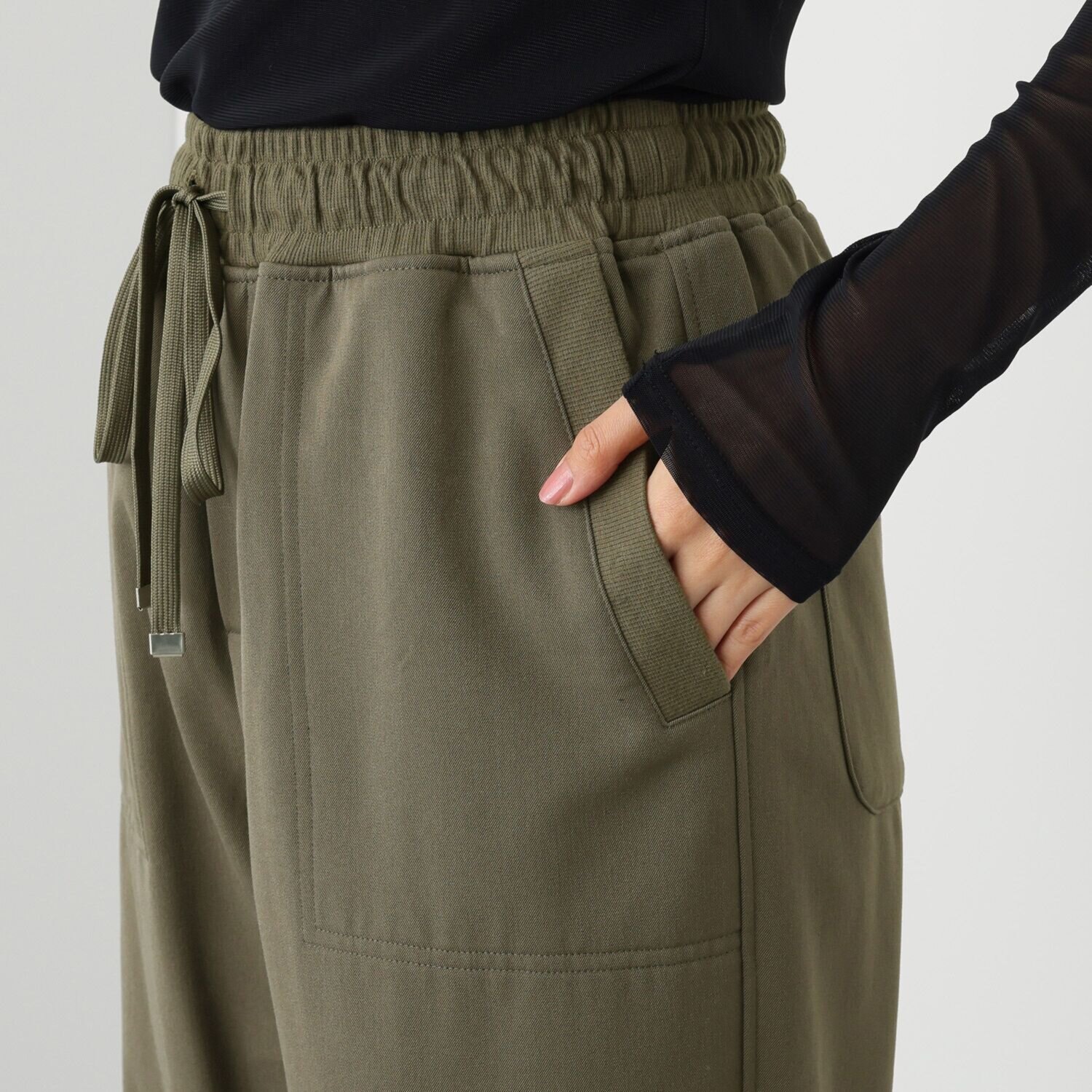 エムズ　スタイル 裏起毛ツイル バックシームアクセント 裾ドロストデザイン ベイカーセミワイドパンツ ＜股下６２ｃｍ＞