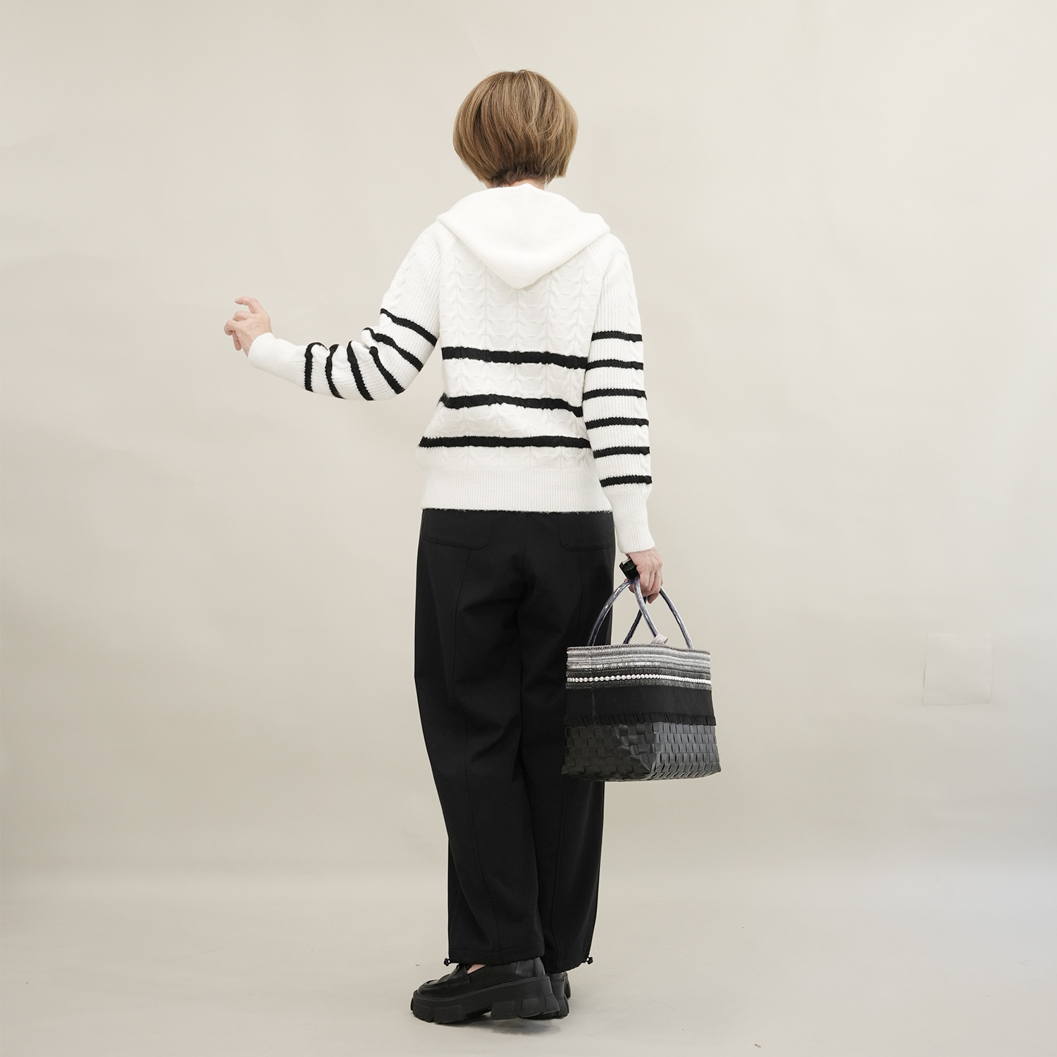 エムズ　スタイル 裏起毛ツイル バックシームアクセント 裾ドロストデザイン ベイカーセミワイドパンツ ＜股下７０ｃｍ＞