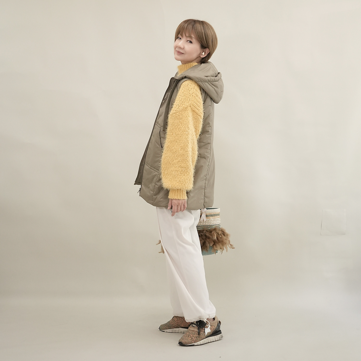 エムズ　スタイル シルキーナイロンタフタ すっきり見せる 中綿ロングベスト