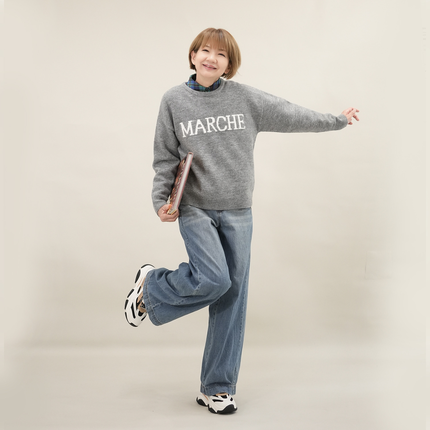 エムズ　スタイル ロゴジャガード リラックスできる 大人ニットプルオーバー