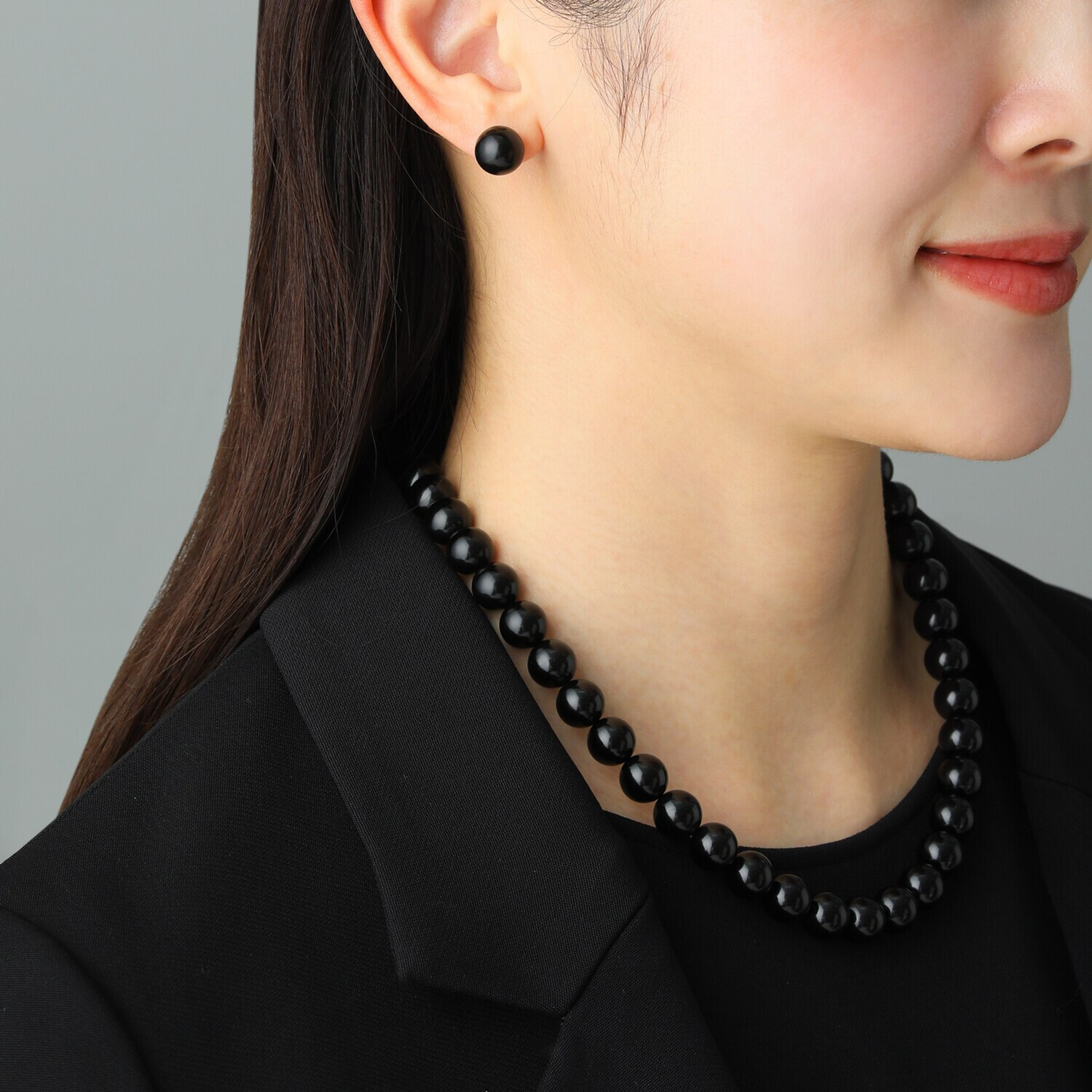 バイネイチャーサイレンス シルバー ジェット 丸玉 ピアス／イヤリング