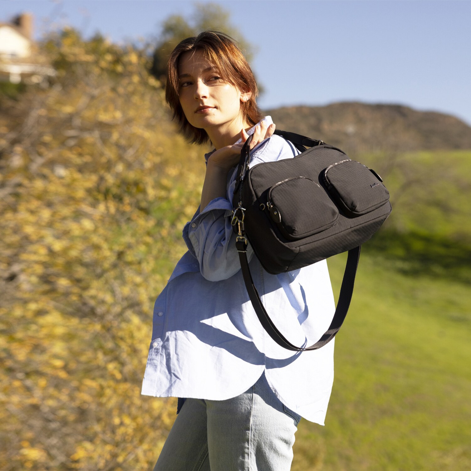 ビサイユ ２０周年アニバーサリー はっ水 “ボタニカーラ” プレミアム２ウェイバッグ