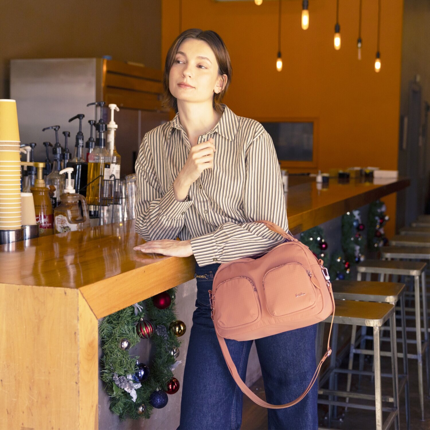 ビサイユ ２０周年アニバーサリー はっ水 “ボタニカーラ” プレミアム２ウェイバッグ