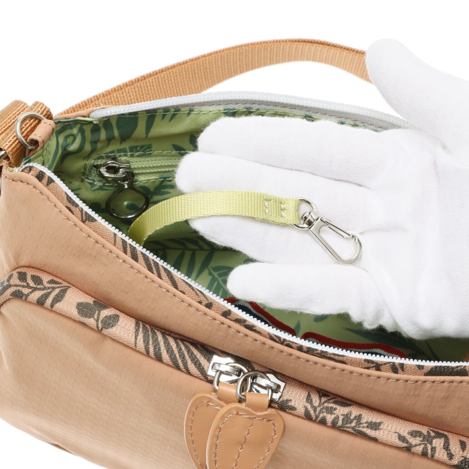 ビサイユ ２０周年アニバーサリー はっ水 “ボタニカーラ” ショルダーポシェット ＜財布機能付＞