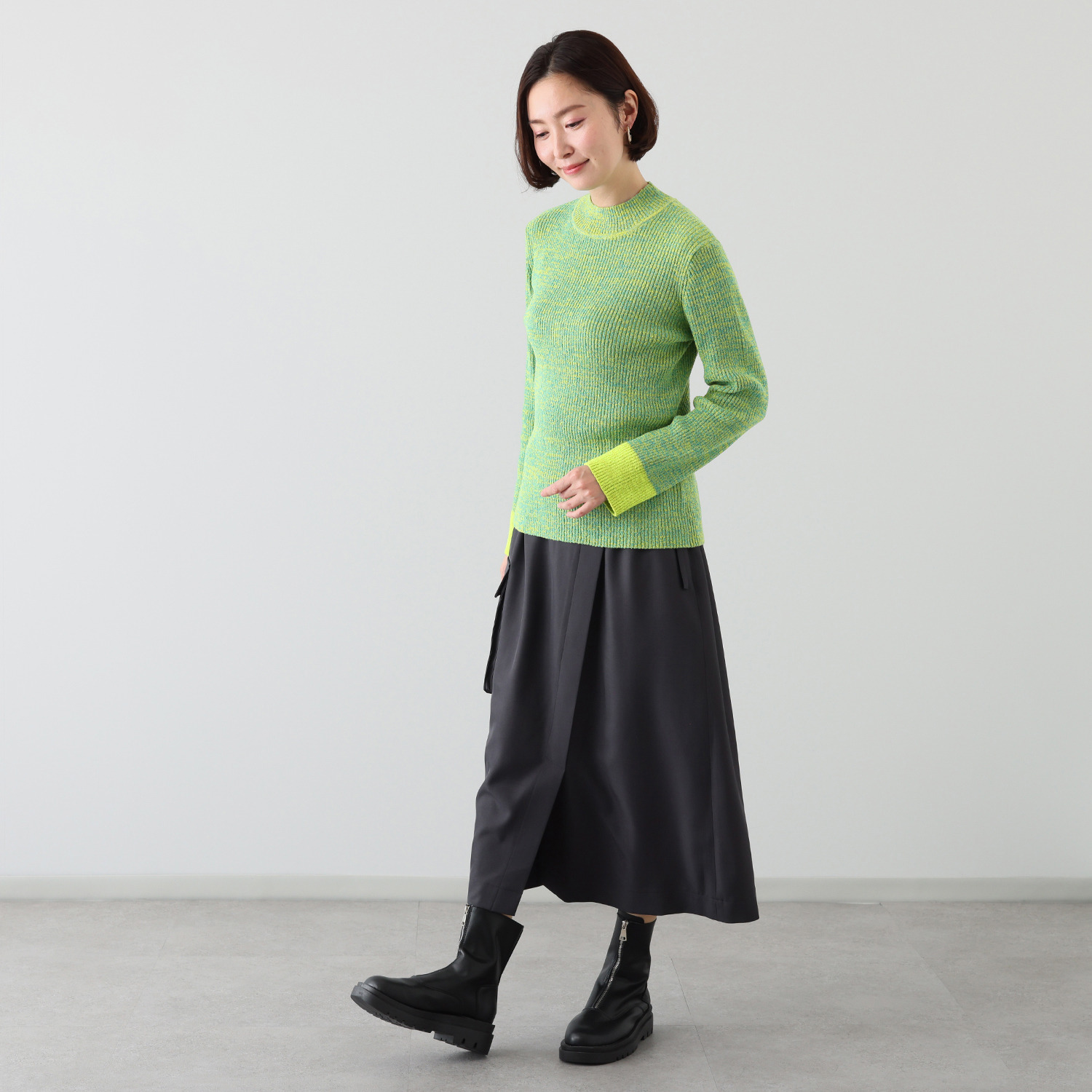 マチュート 配色で魅せるセンス 大人の洒落感 ニットプルオーバー