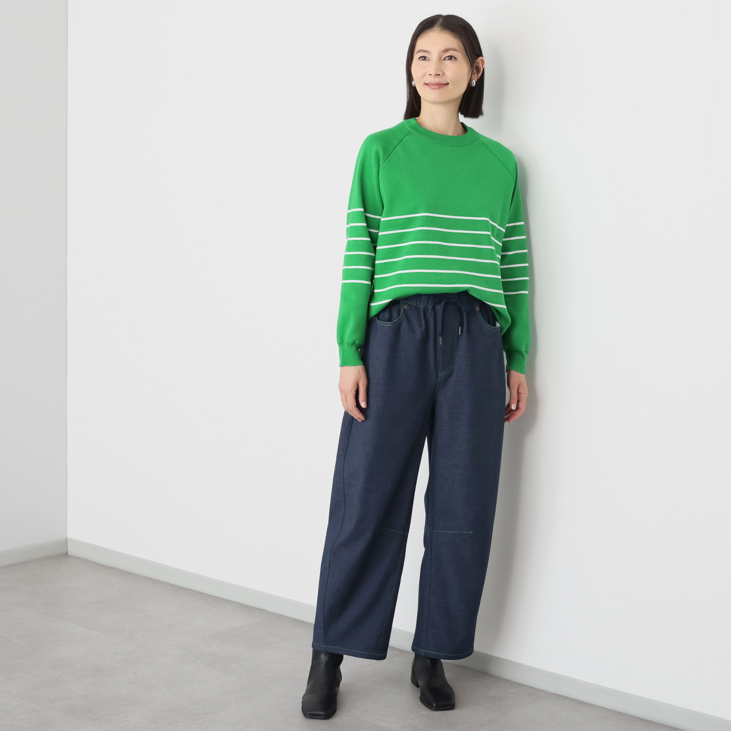 イクシーズ カラーステッチ カーヴィー デニムパンツ