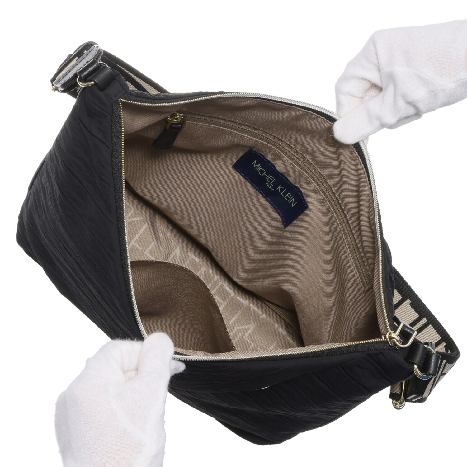 ミッシェル　クラン はっ水・軽量 シワプリーツ ショルダーバッグ