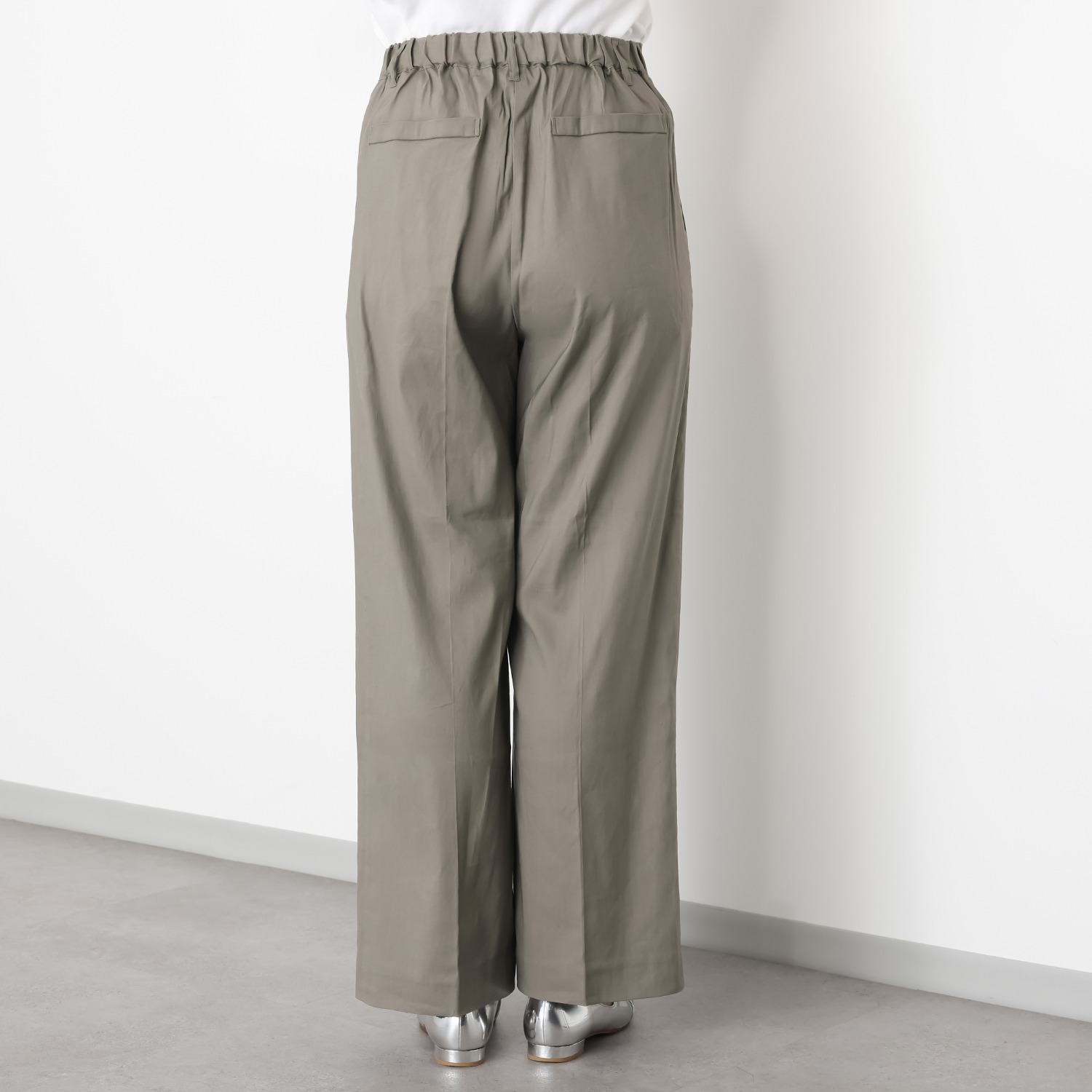 ウタオ フレンチリネン混 ストレッチ ストレートパンツ