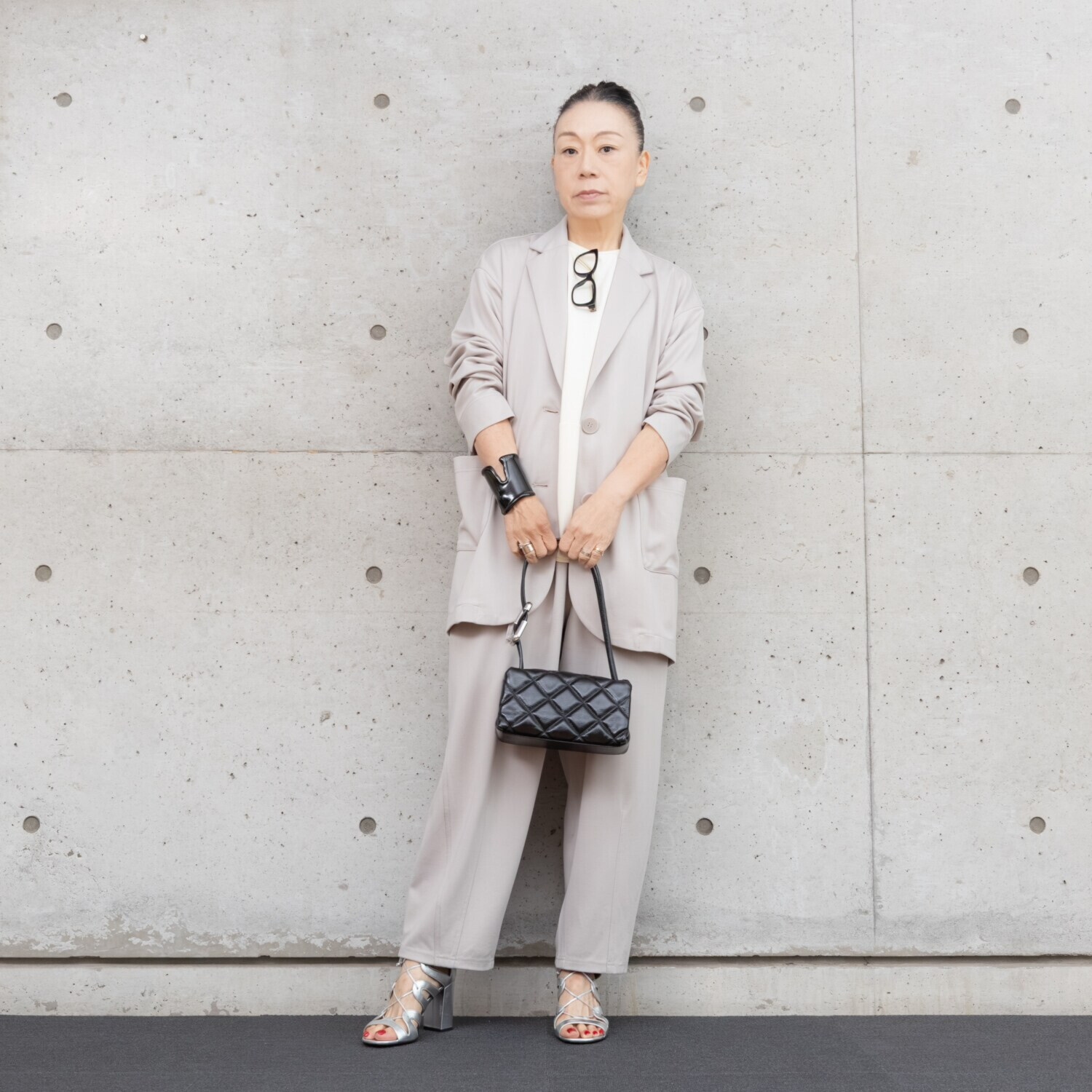 ヒロコ　デシネール ふんわりまとう バレルシルエット プルオーバー