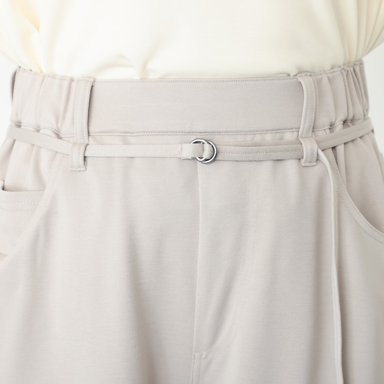 ヒロコ　デシネール なめらかスムースで作る ソフトシルエット バレルパンツ