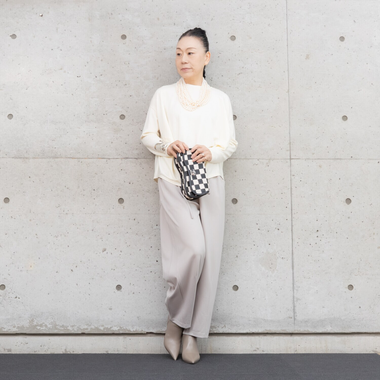 ヒロコ　デシネール なめらかスムースで作る ソフトシルエット バレルパンツ