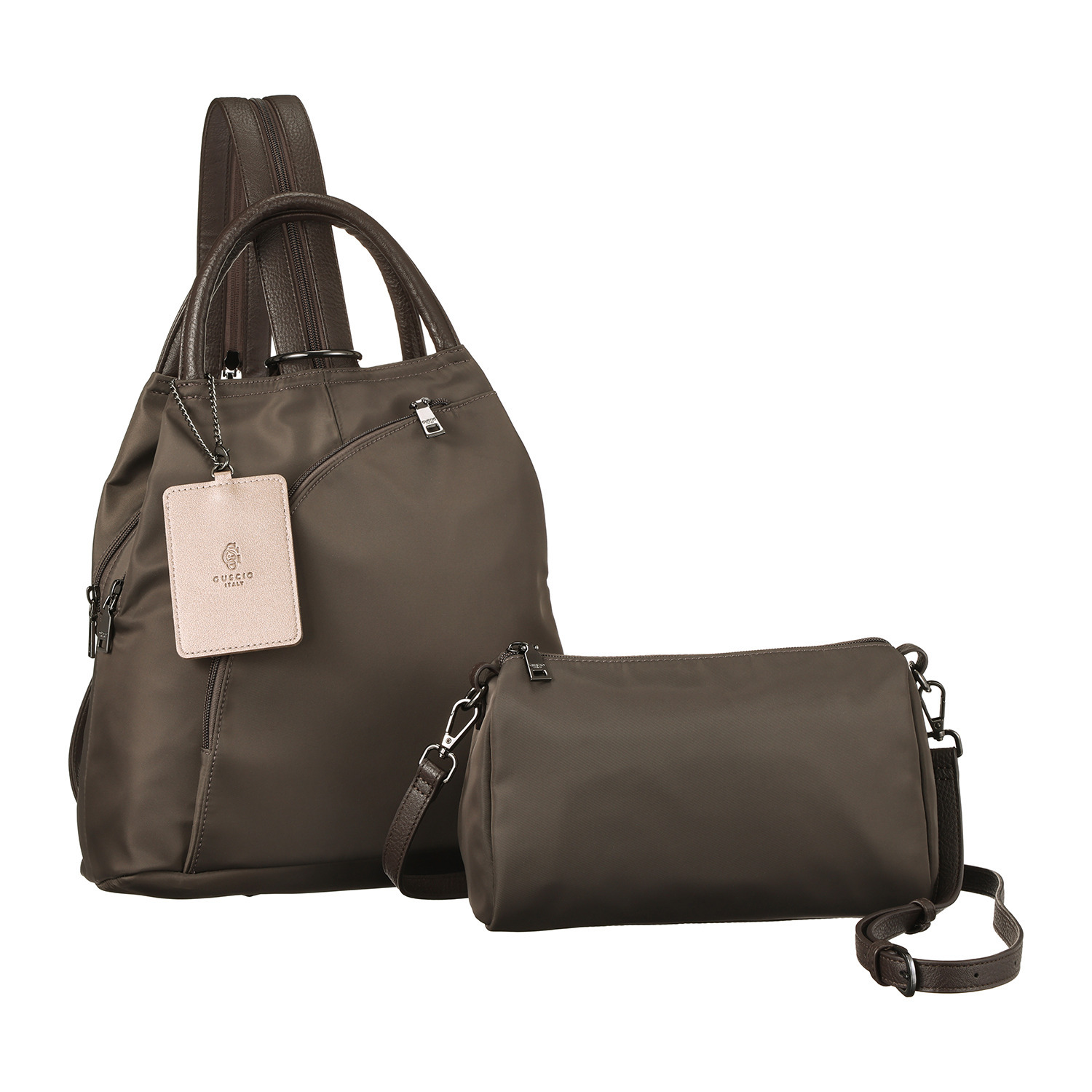 グッシオイタリー はっ水 こだわり素材 ６ポケット ３ウェイリュック ＜ショルダーバッグ、 　カードケース付＞