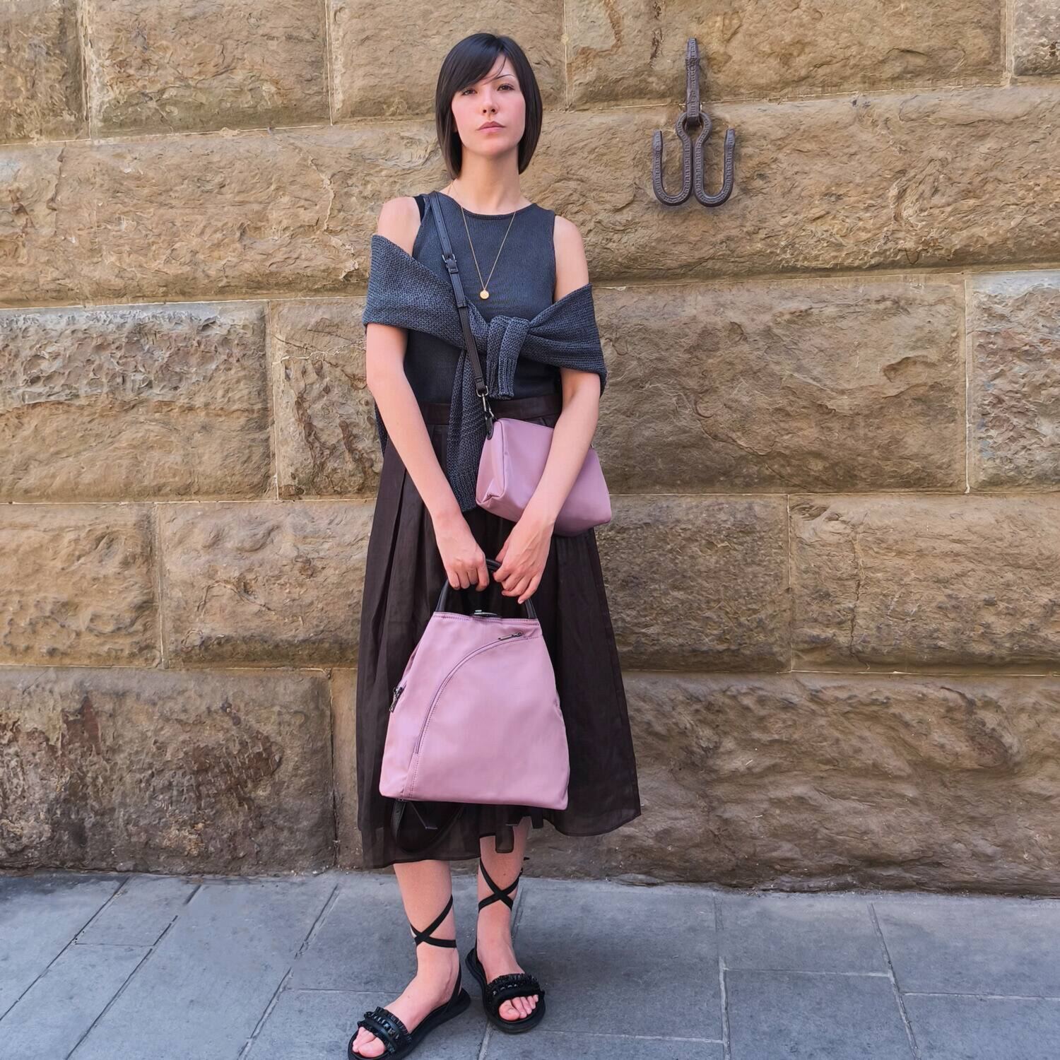 グッシオイタリー はっ水 こだわり素材 ６ポケット ３ウェイリュック ＜ショルダーバッグ、 　カードケース付＞