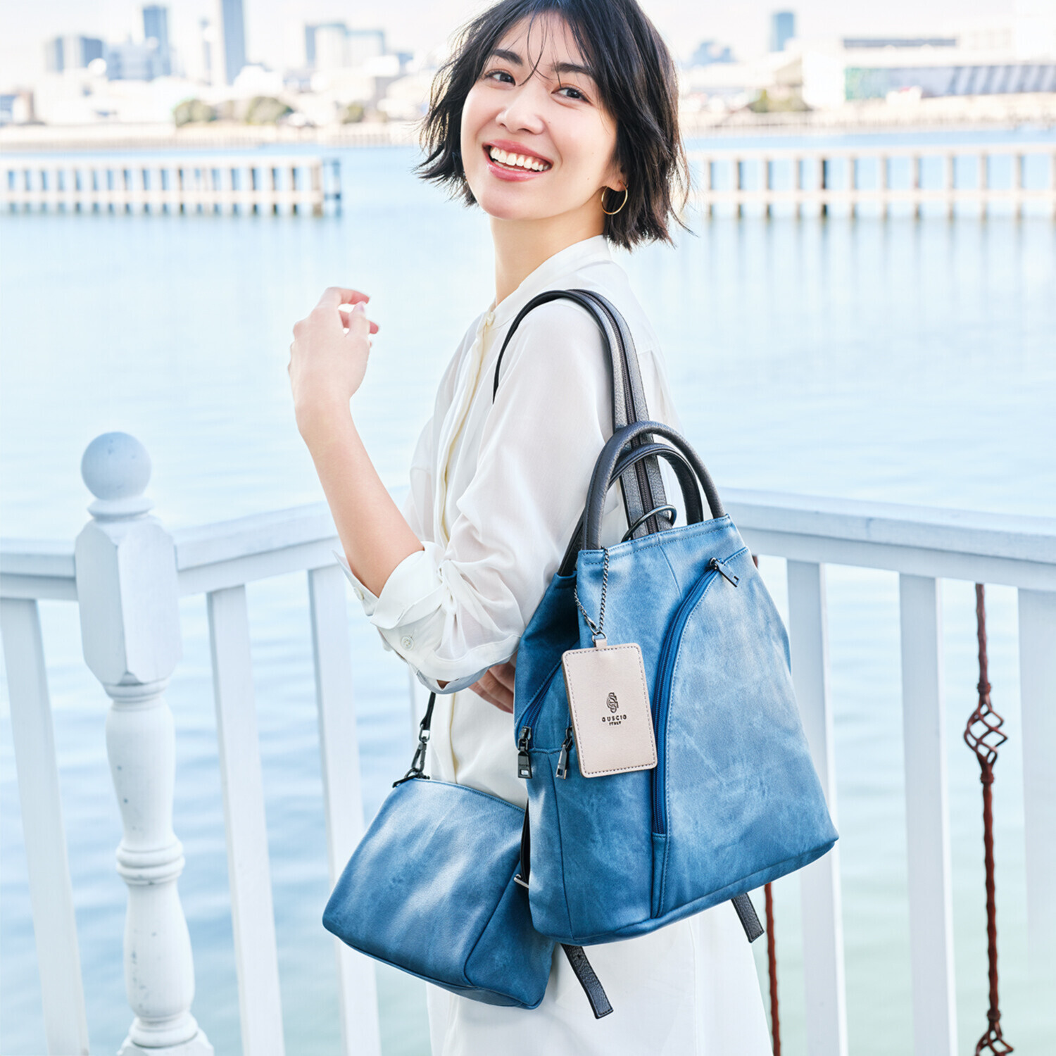 グッシオイタリー はっ水 こだわり素材 ６ポケット ３ウェイリュック ＜ショルダーバッグ、 　カードケース付＞