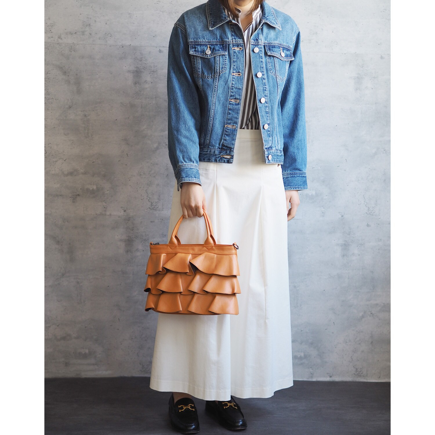 グッシオイタリー はっ水　レザータッチ ２ウェイフリル ミニショルダーバッグ ＜ラメポーチ付＞