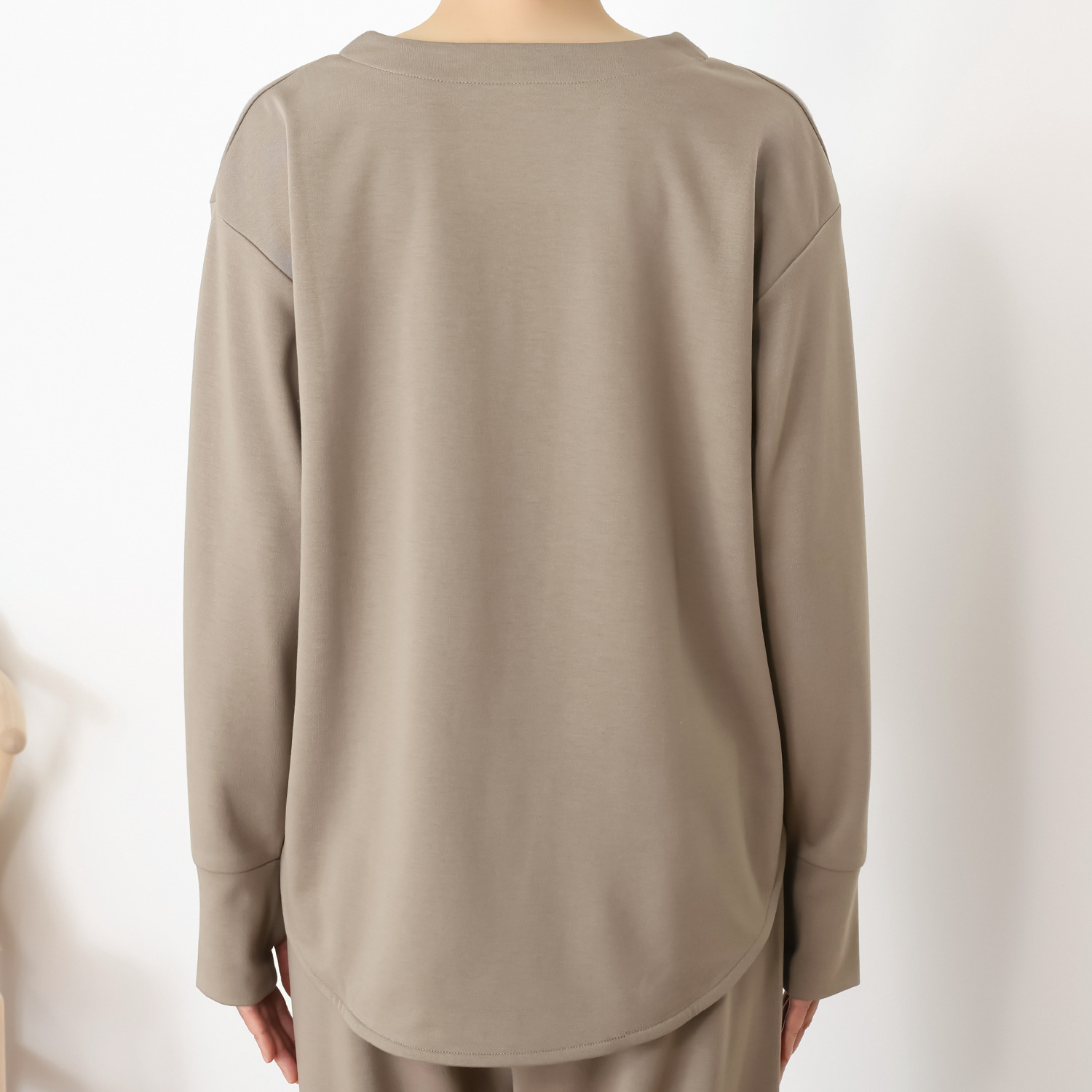 ２４時間いつでも着られる 疲労回復ウェア！ Ｒｅｃｏｖｅｒｙｐｒｏ Ｌａｂ． （リカバリープロラボ） 長袖チュニック