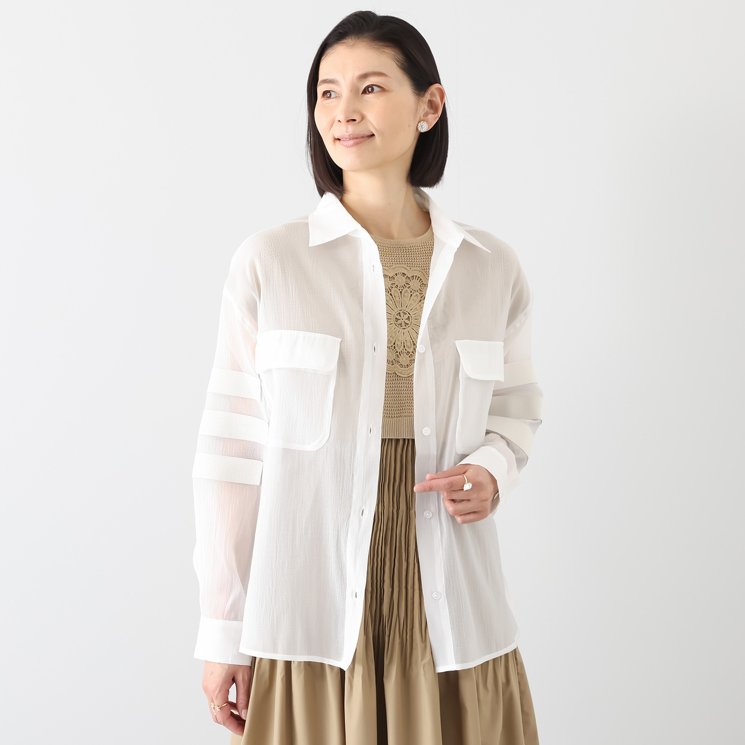 ユキコハナイ　シック アクセントライン シアーシャツ