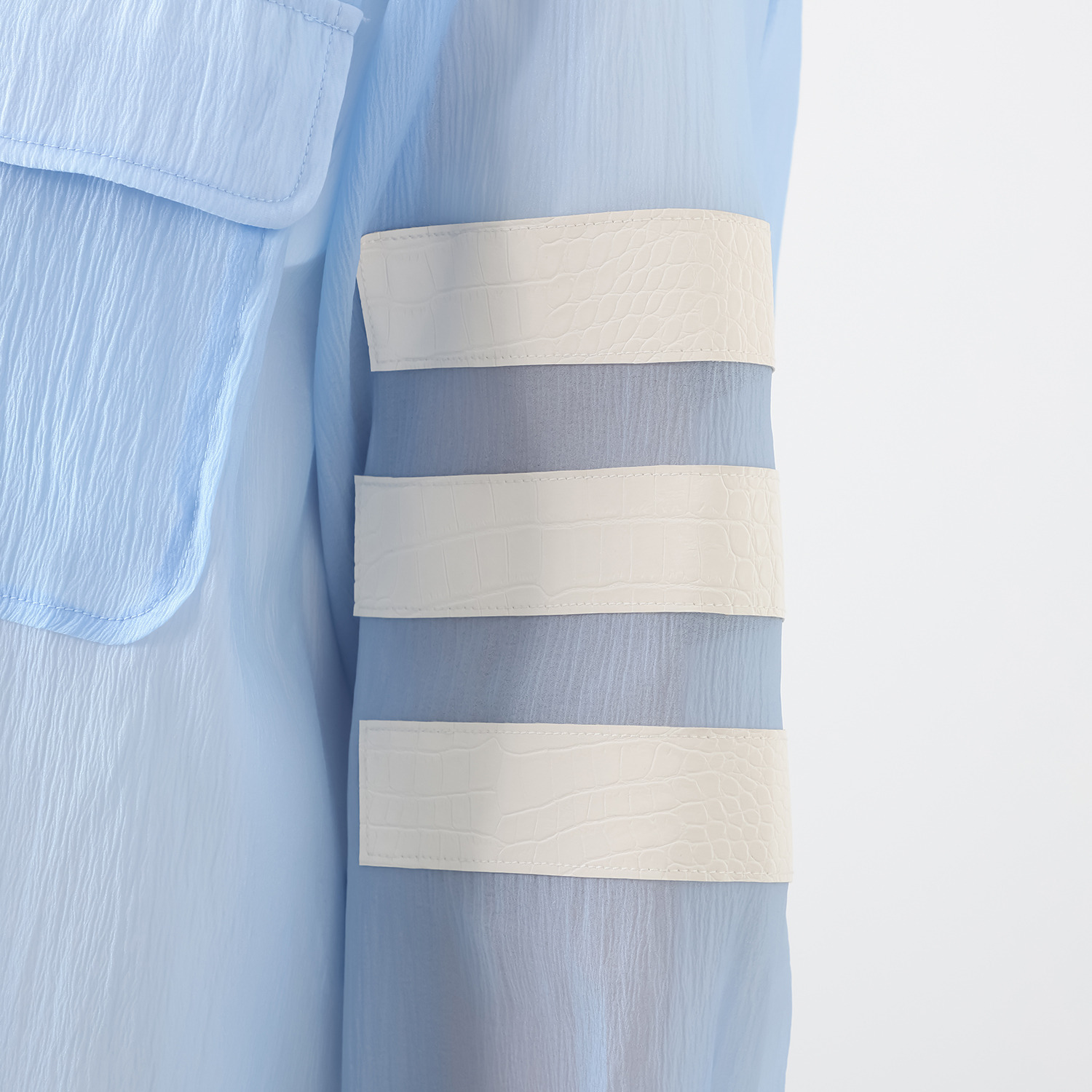 ユキコハナイ　シック アクセントライン シアーシャツ