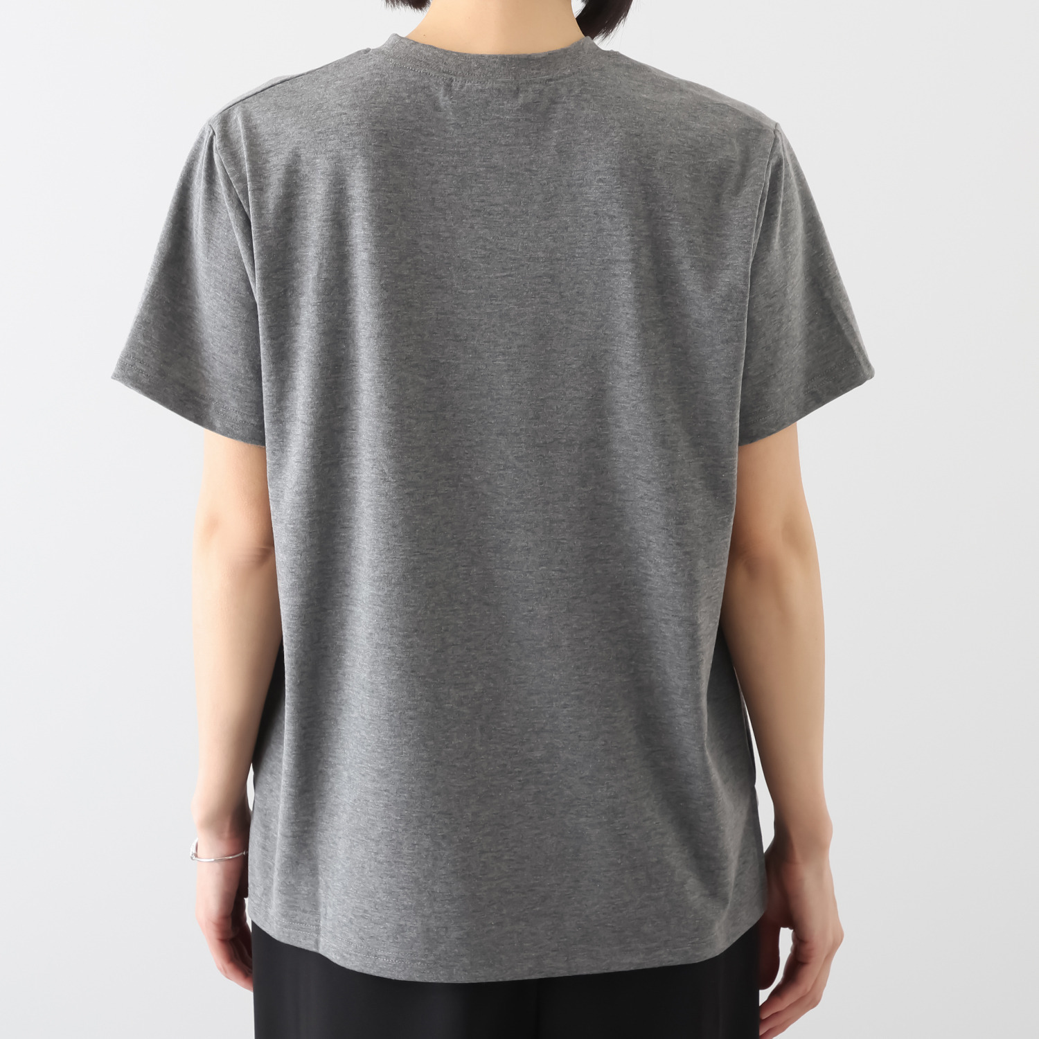 ユキコハナイ　シック ユリモティーフ＆ Ｃ’ＥＳＴ　ＪＯＲＩ プリントＴシャツ