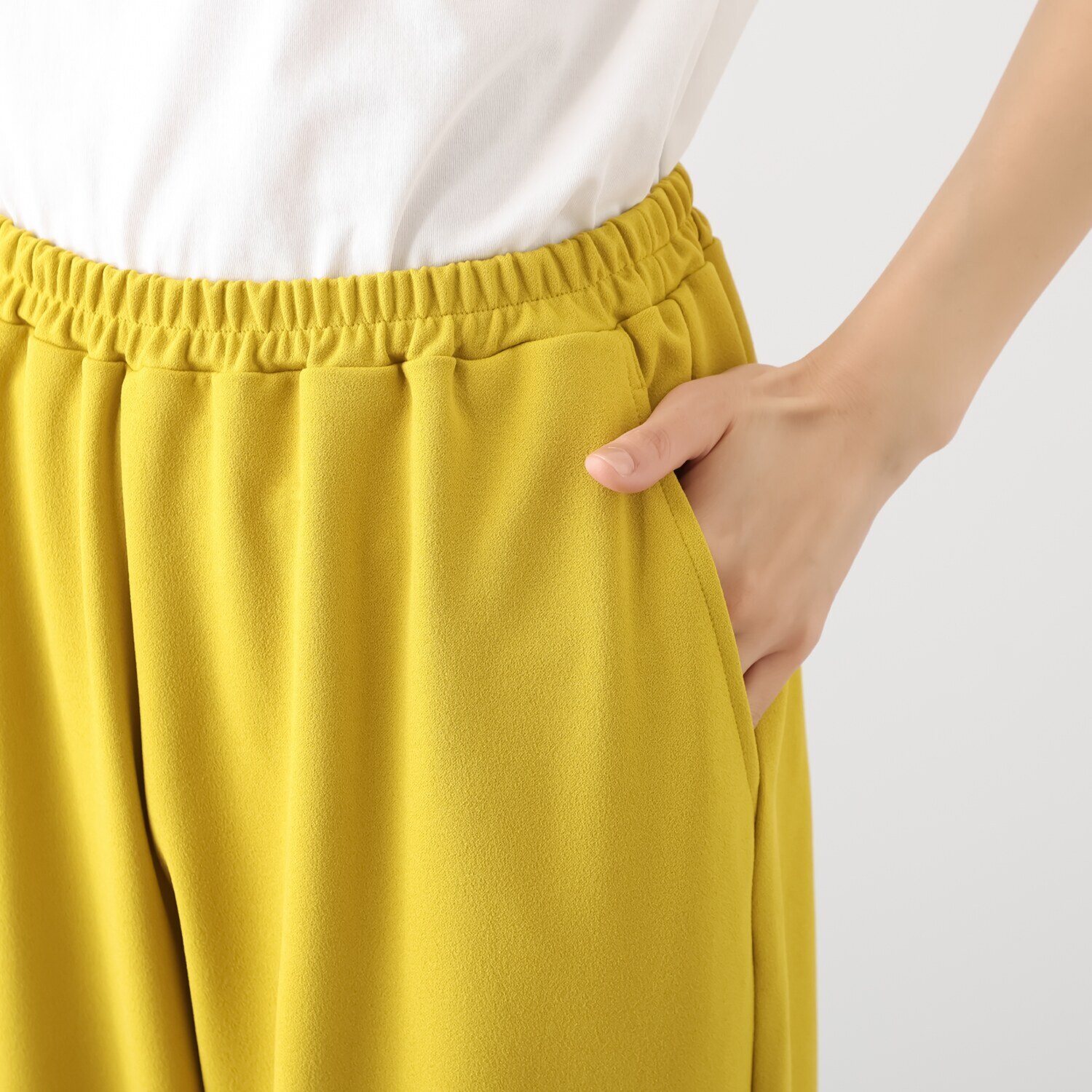 ユキコハナイ　シック ニットジョーゼット 裾編立リブ 上品ジョガーパンツ