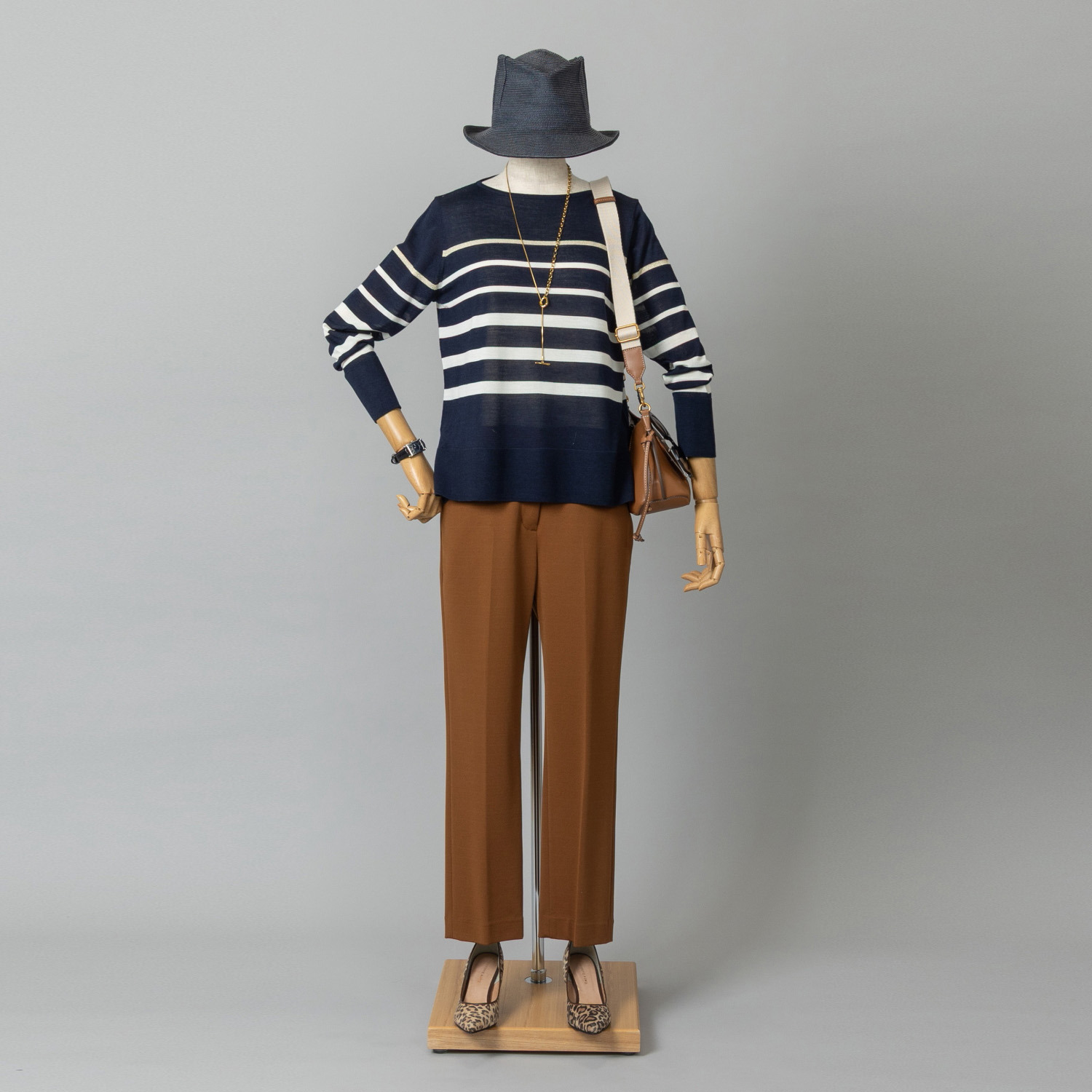 アズイズ　ビーマイセルフ バイ　ネイチャーズ ウールシルク ボーダー柄プルオーバー