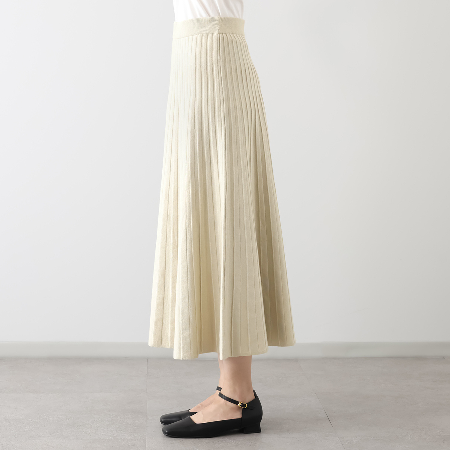 スピンブルー イタリアＭＴＢ社製 エーゲ海コットン混 ストライプアクセント ニットプリーツスカート