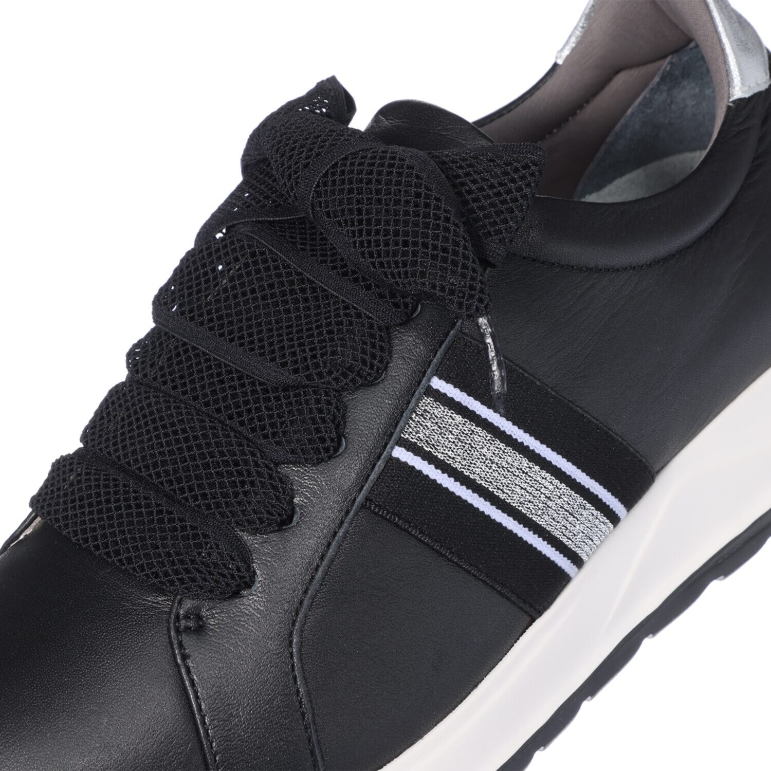 ミスキョウコ 日本製 ソフト牛革 リボンライトスニーカー