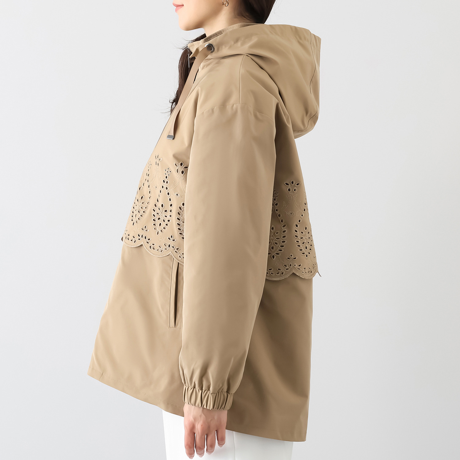 メルヴェイユ　ヴァント はっ水・軽量・ＵＶカット スカラップ刺しゅう ブルゾン