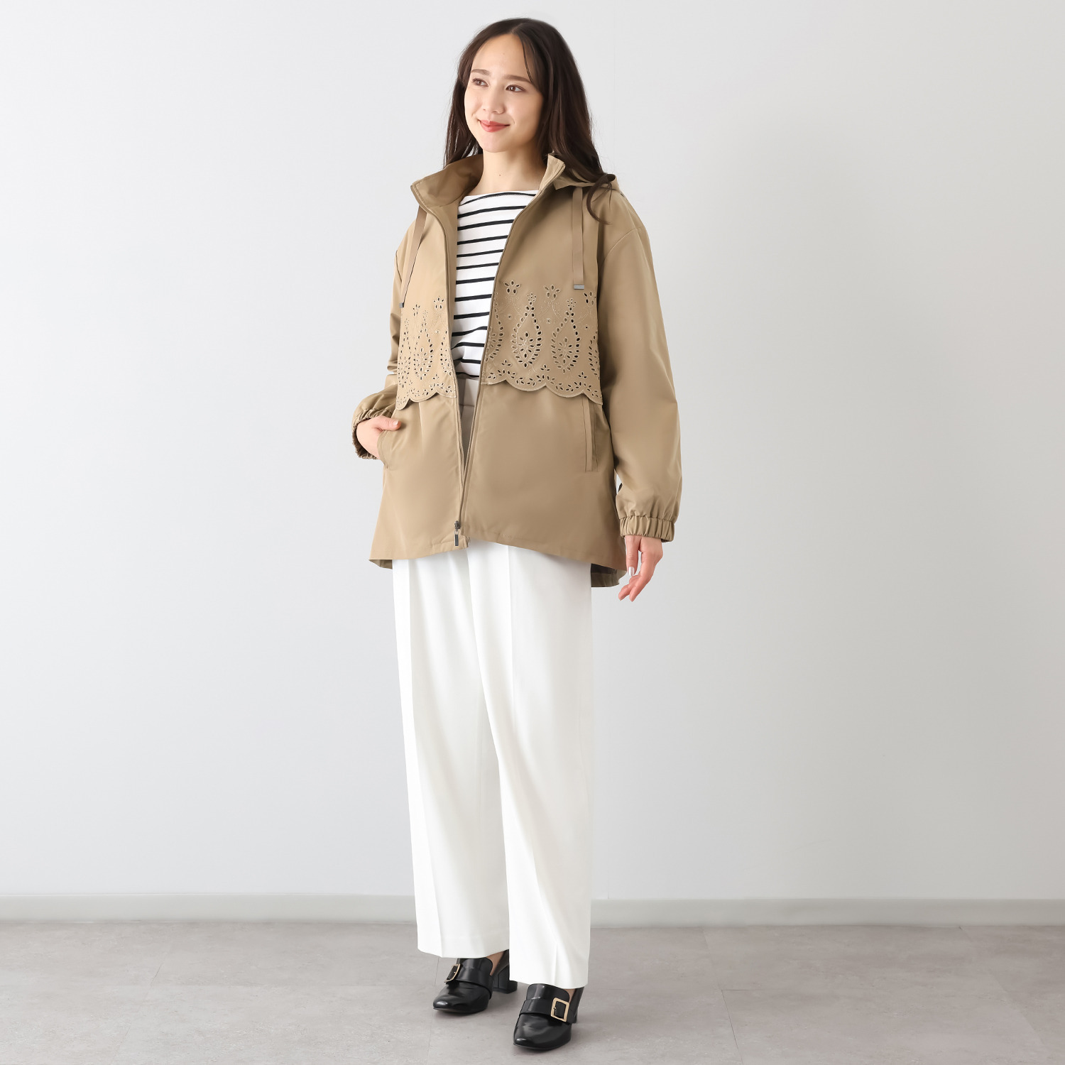 メルヴェイユ　ヴァント はっ水・軽量・ＵＶカット スカラップ刺しゅう ブルゾン