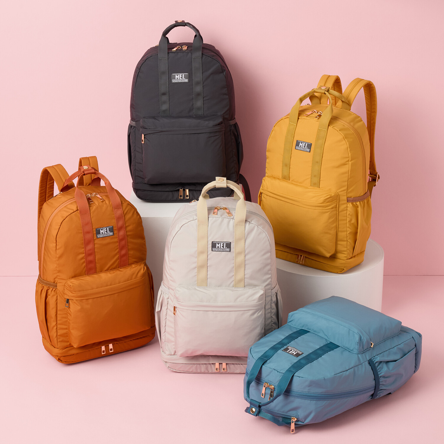 メイ はっ水・軽量 １０ポケット バックパック