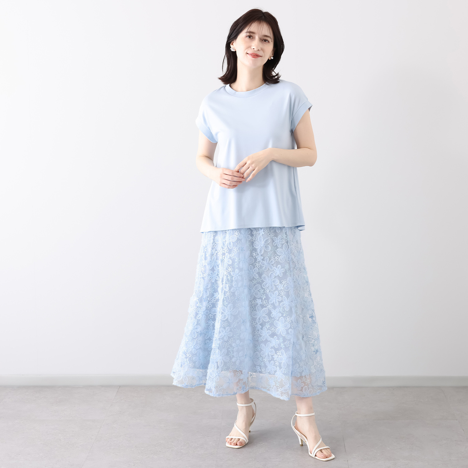 ルクオーレ スパンコールアクセント 立体チュール＆ モール刺しゅう 総レース ソフトフレアースカート