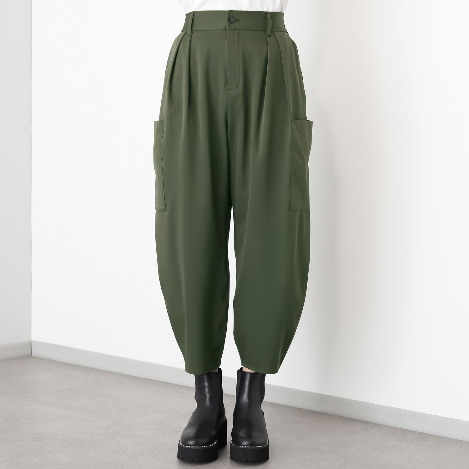 ヨーコモリモト 接触冷感 大人にちょうど良い 旬なバレルシルエットで スタイルカバーパンツ