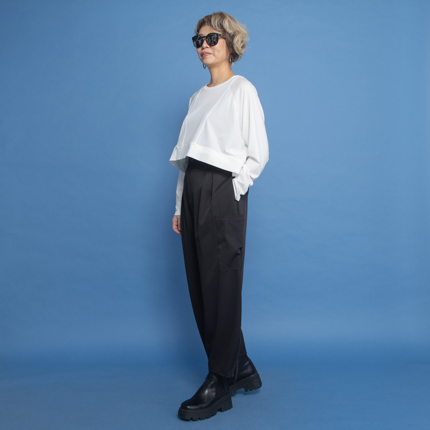 ヨーコモリモト 接触冷感 大人にちょうど良い 旬なバレルシルエットで スタイルカバーパンツ