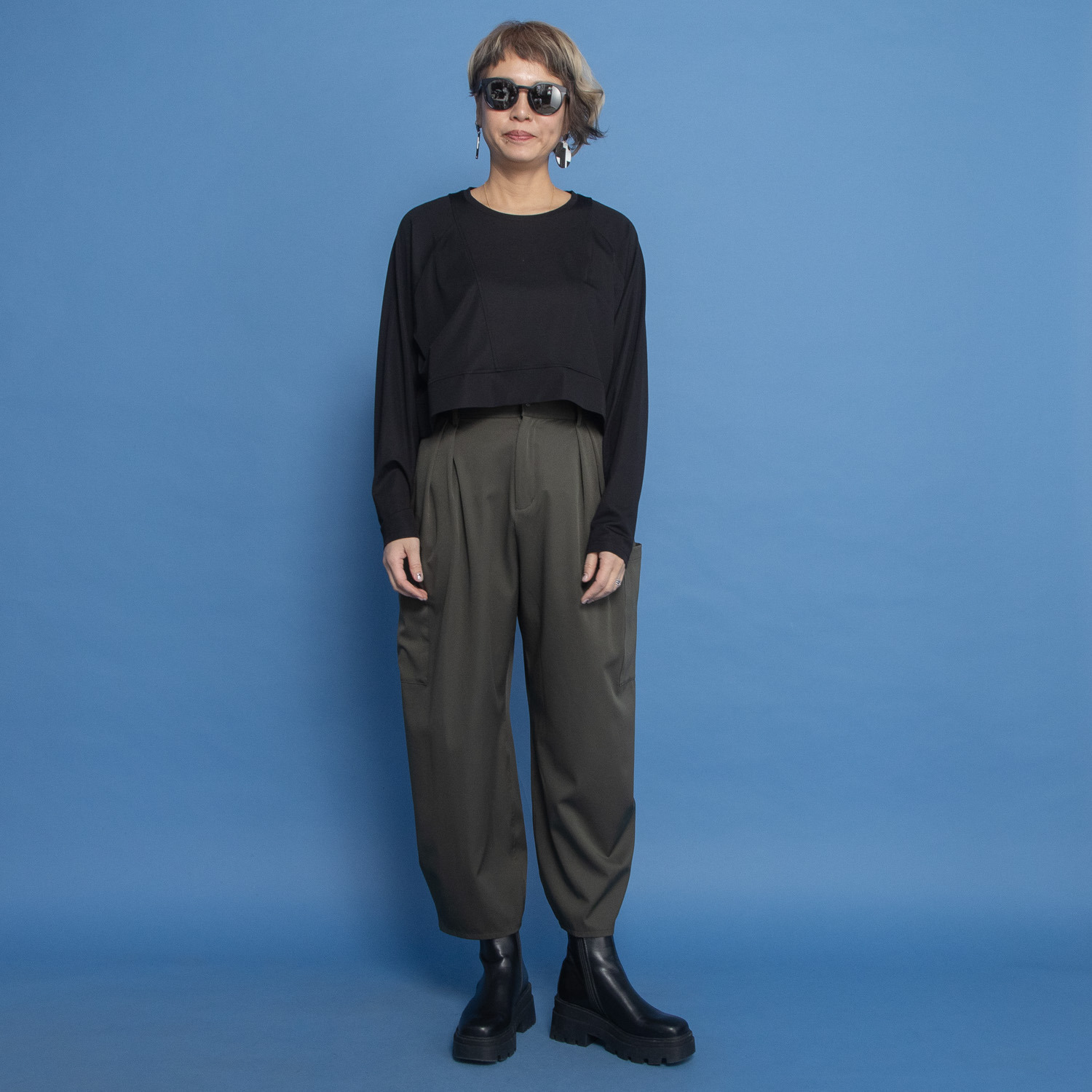 ヨーコモリモト 接触冷感 大人にちょうど良い 旬なバレルシルエットで スタイルカバーパンツ