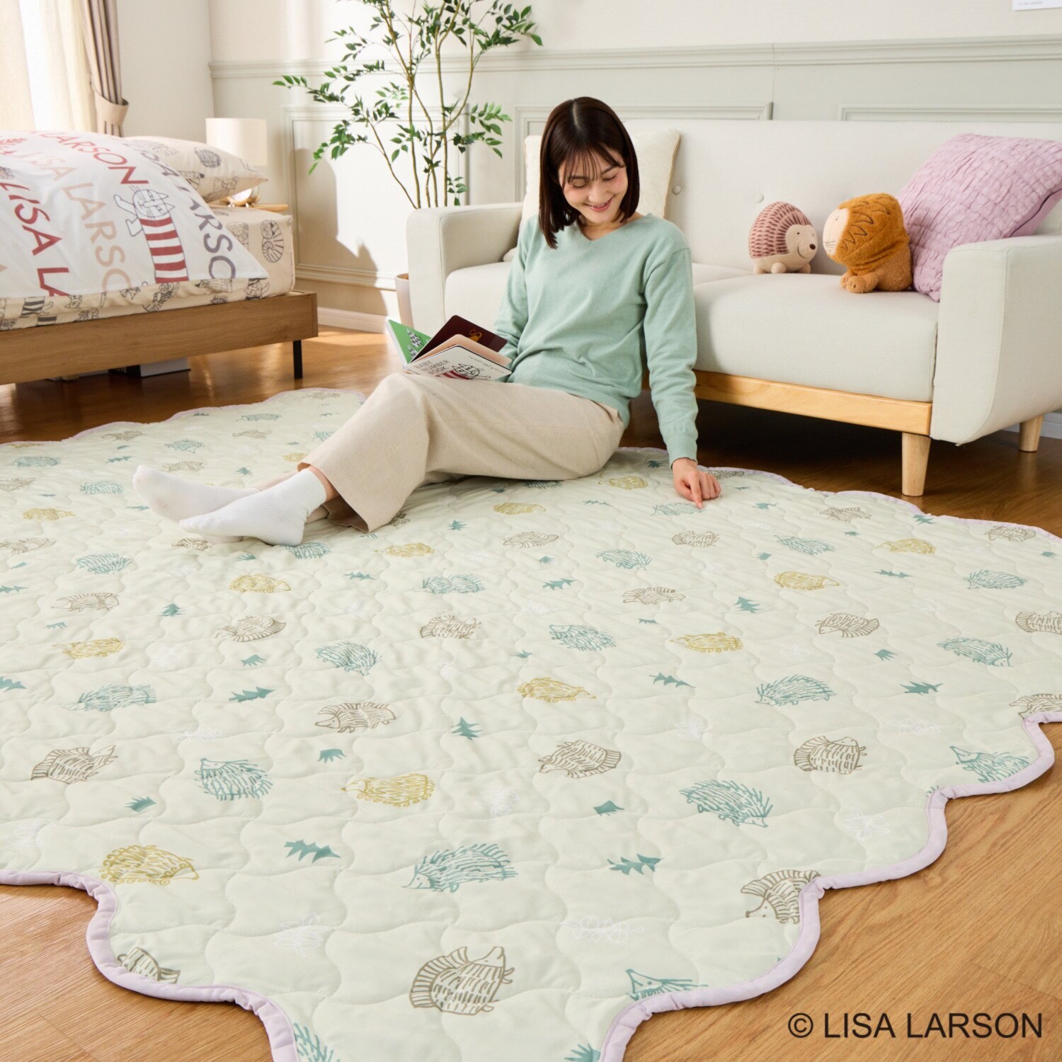 リサ・ラーソン 猫とハリネズミ リバーシブル マルチキルトカバー ＜１９０×２４０ｃｍ＞